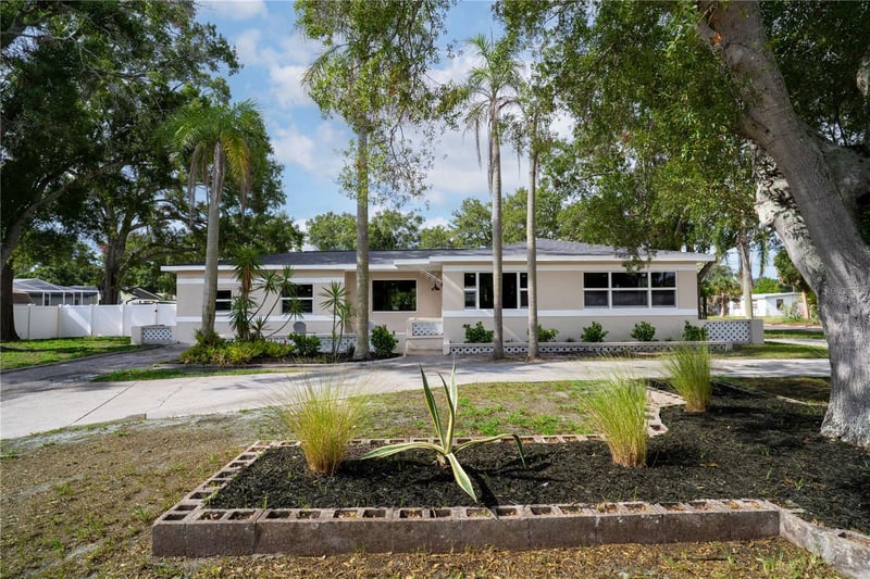 4566 28th Ave N, St Petersburg, FL 33713