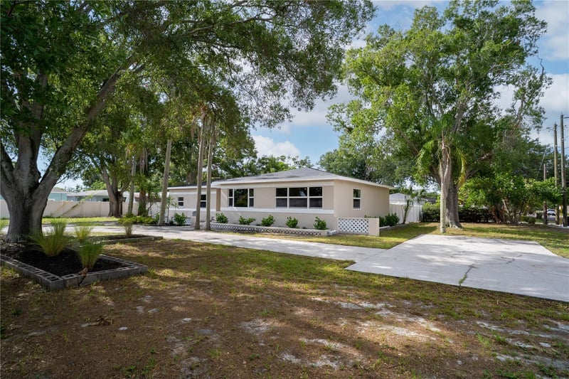 4566 28th Ave N, St Petersburg, FL 33713