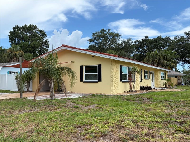 623 Palm Blvd, Dunedin, FL 34698