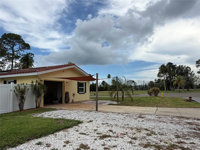 623 Palm Blvd, Dunedin, FL 34698