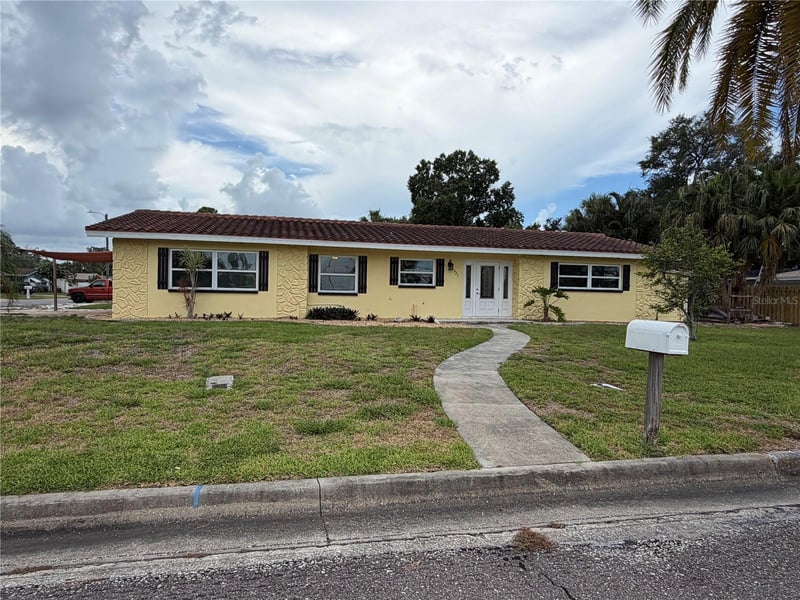 623 Palm Blvd, Dunedin, FL 34698