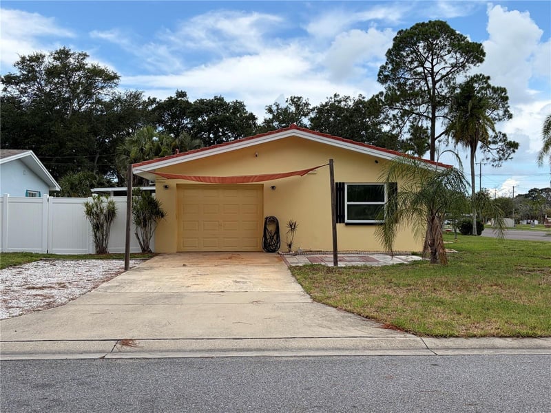 623 Palm Blvd, Dunedin, FL 34698
