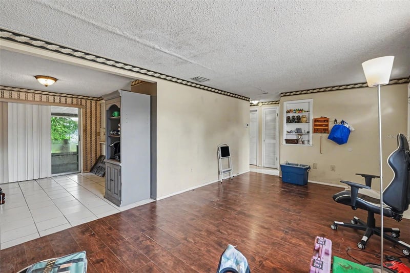 3317 Bainbridge Dr, Holiday, FL 34691