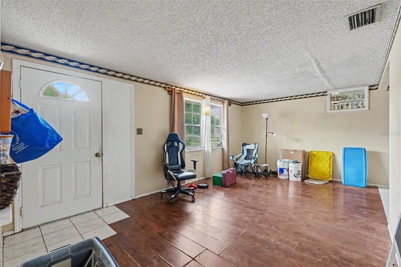 3317 Bainbridge Dr, Holiday, FL 34691