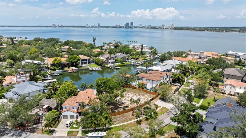 86 Bahama Cir, Tampa, FL 33606