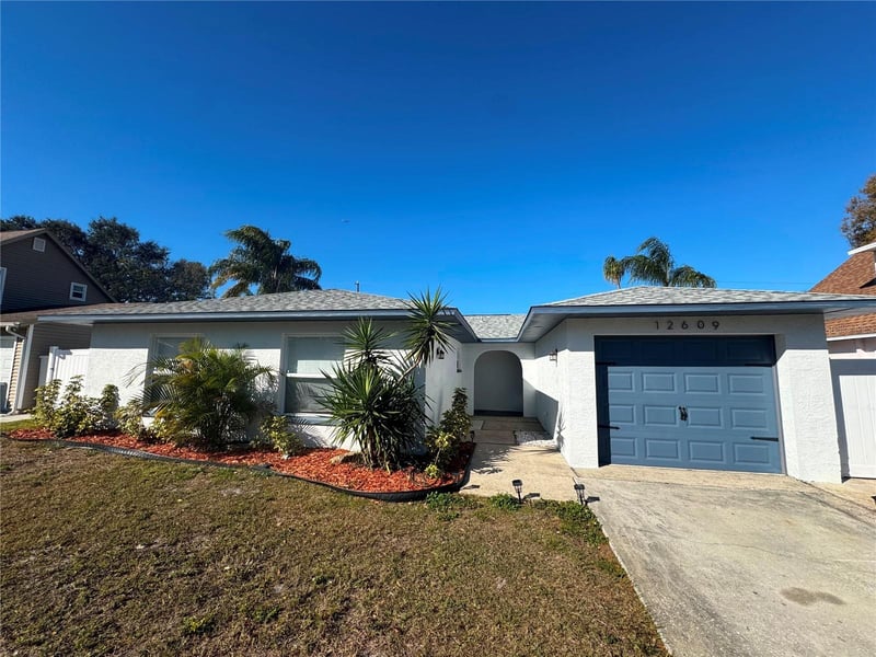 12609 130th St, Largo, FL 33774
