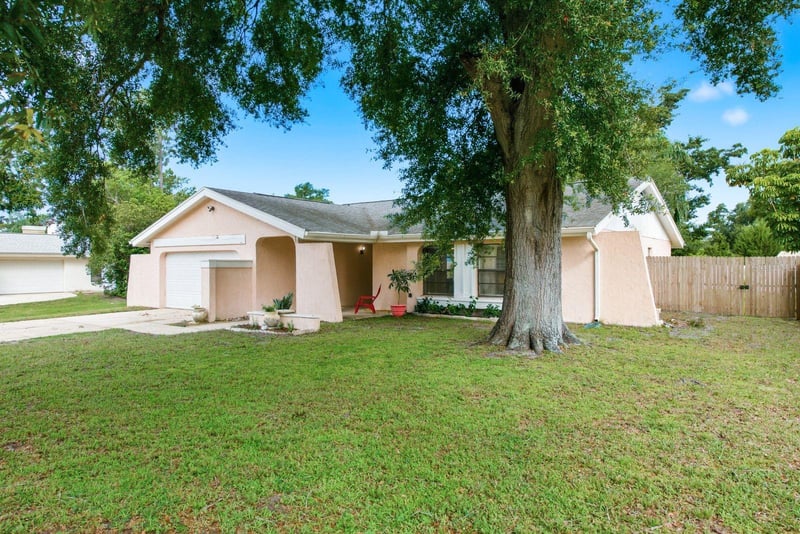 3916 Lake St George Dr, Palm Harbor, FL 34684