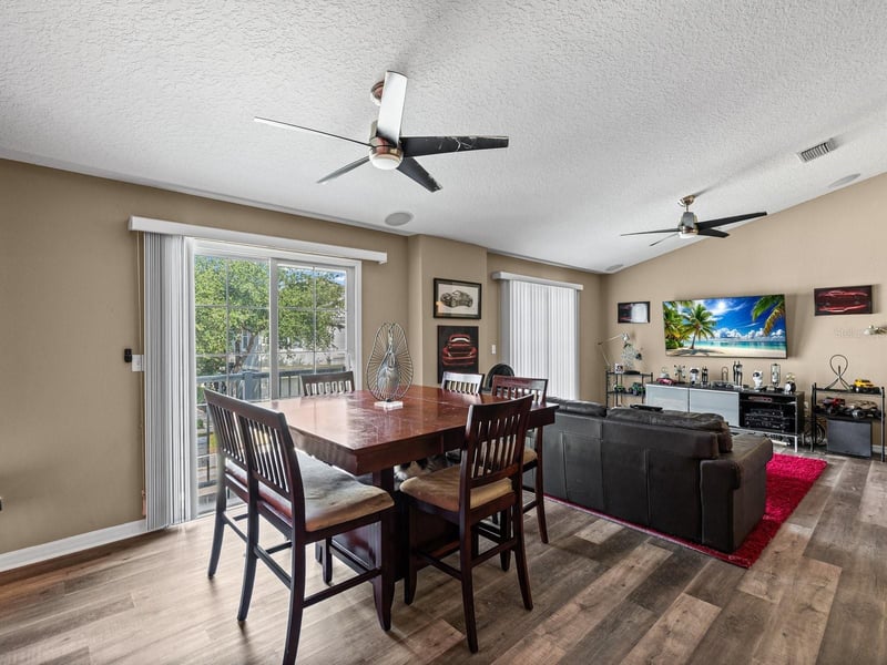6774 Breezy Palm Dr, Riverview, FL 33578