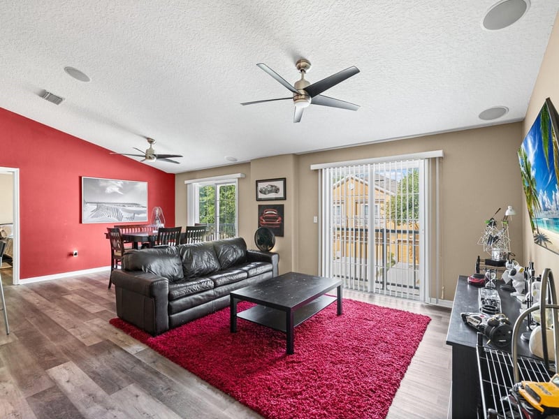 6774 Breezy Palm Dr, Riverview, FL 33578