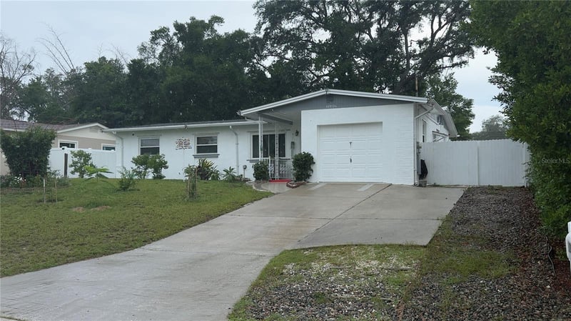 10912 61st St, Tampa, FL 33617