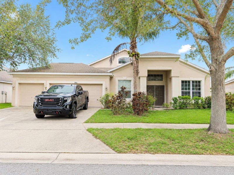 2613 Yukon Cliff Dr, Ruskin, FL 33570