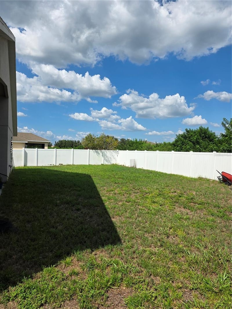 2613 Yukon Cliff Dr, Ruskin, FL 33570