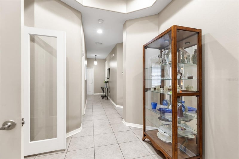 1040 Orca Ct, Holiday, FL 34691