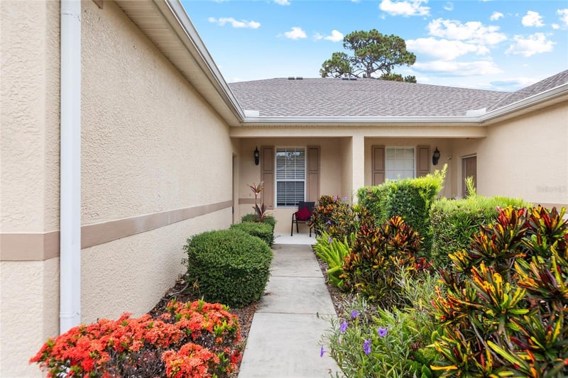 1040 Orca Ct, Holiday, FL 34691