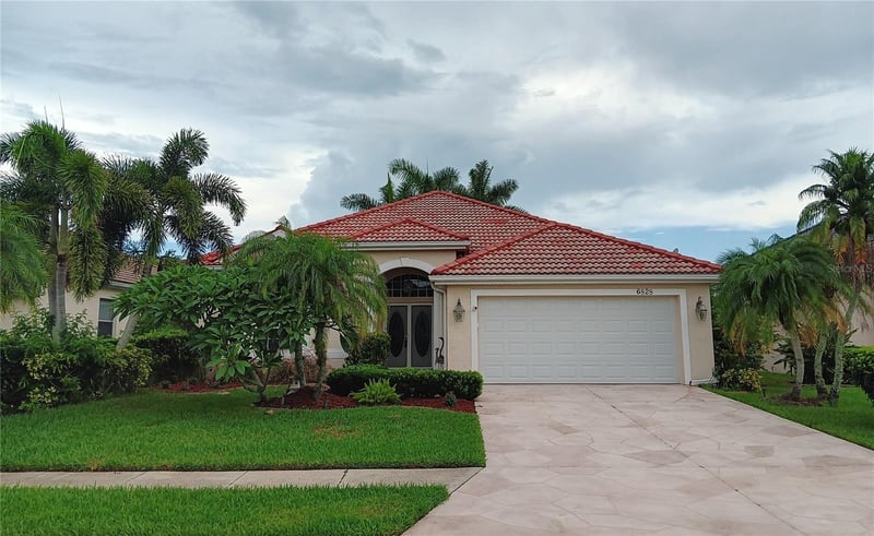 6828 Winslow St, Sarasota, FL 34243