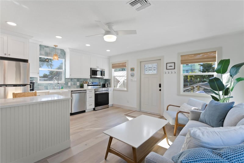 800 Gulf Blvd #5, Indian Rocks Beach, FL 33785
