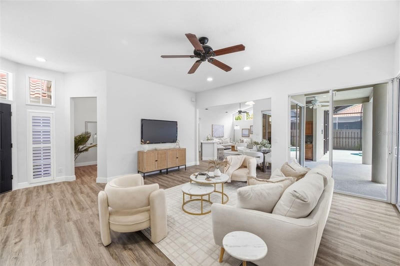 980 Live Oak Ave, St Petersburg, FL 33703