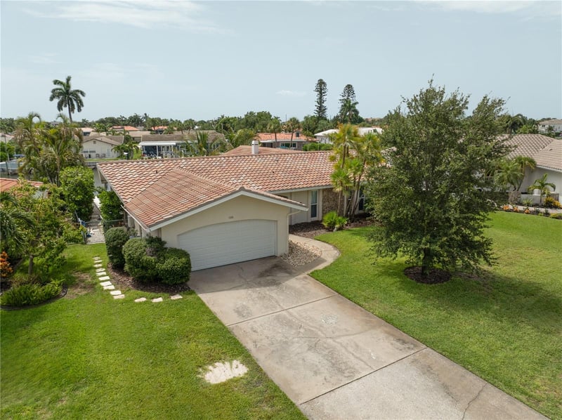 1924 Michigan Ave, St Petersburg, FL 33703