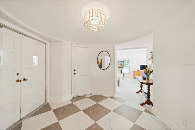 1924 Michigan Ave, St Petersburg, FL 33703