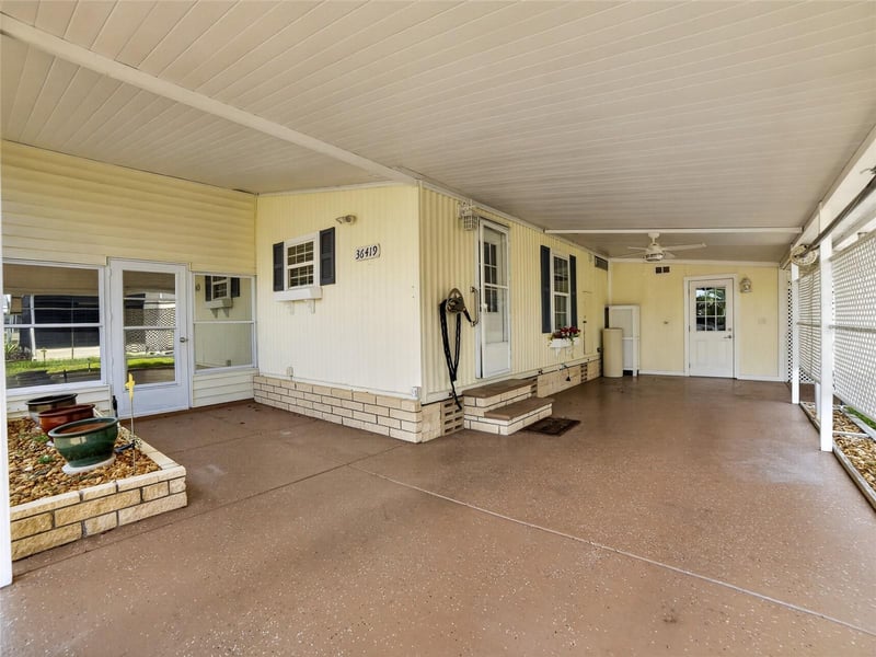 36419 Bonney Dr, Zephyrhills, FL 33541