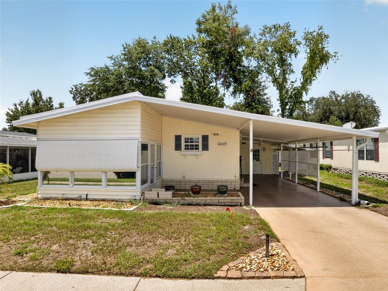 36419 Bonney Dr, Zephyrhills, FL 33541
