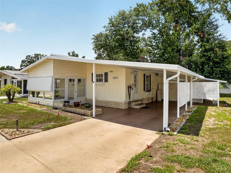 36419 Bonney Dr, Zephyrhills, FL 33541