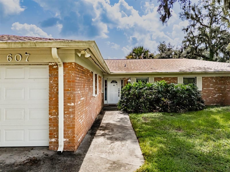 607 Telfair Rd, Brandon, FL 33510