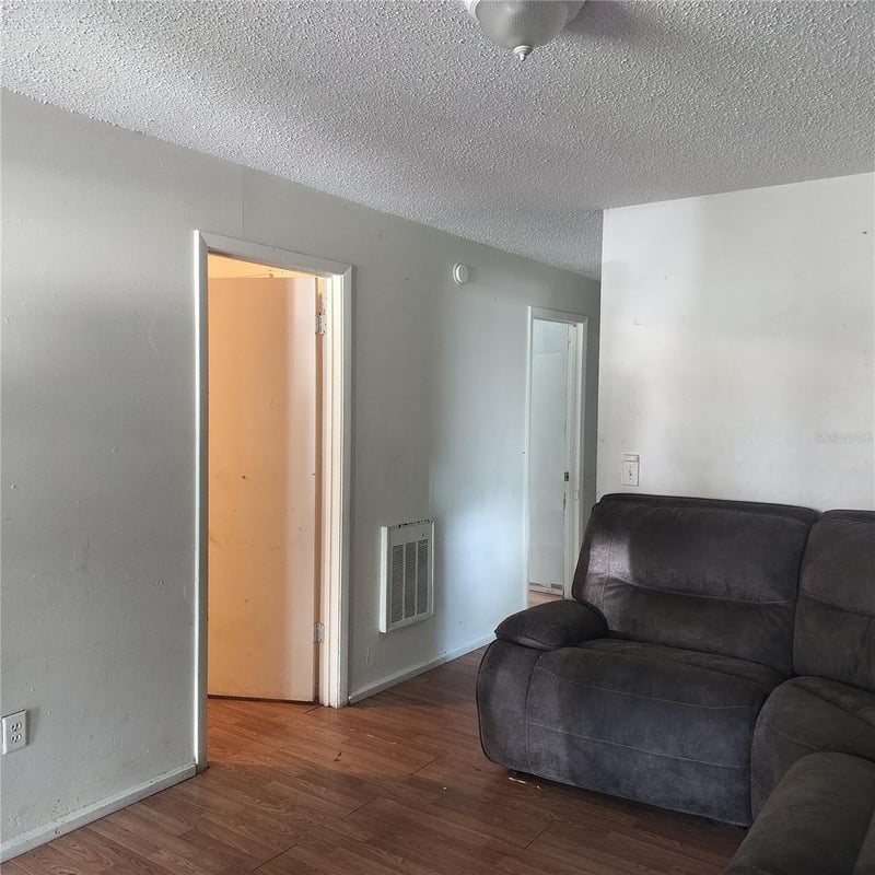310 Faison St, Plant City, FL 33563