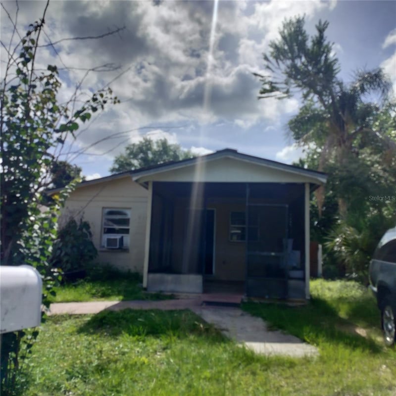 310 Faison St, Plant City, FL 33563