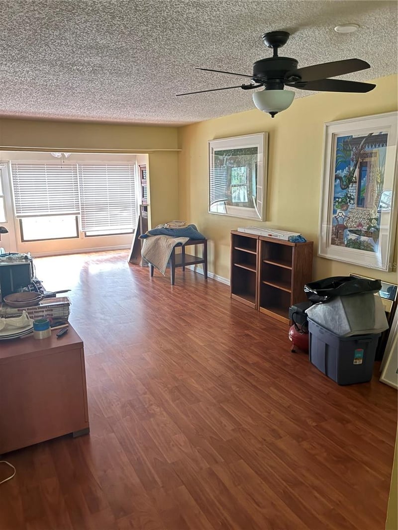2968 Flint Dr, Clearwater, FL 33759