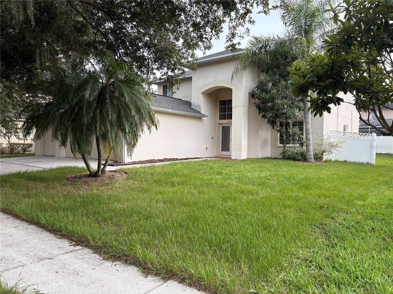2830 Pankaw Ln, Valrico, FL 33596
