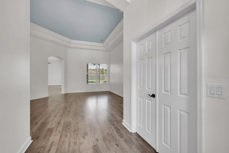 11109 Wembley Landing Dr, Lithia, FL 33547