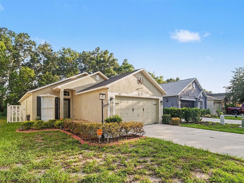 13803 Gentle Woods Ave, Riverview, FL 33569