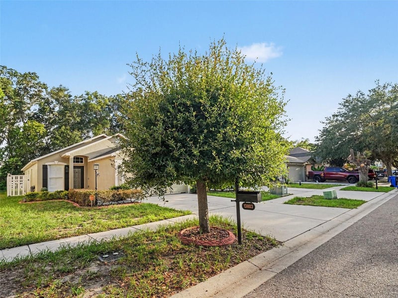 13803 Gentle Woods Ave, Riverview, FL 33569