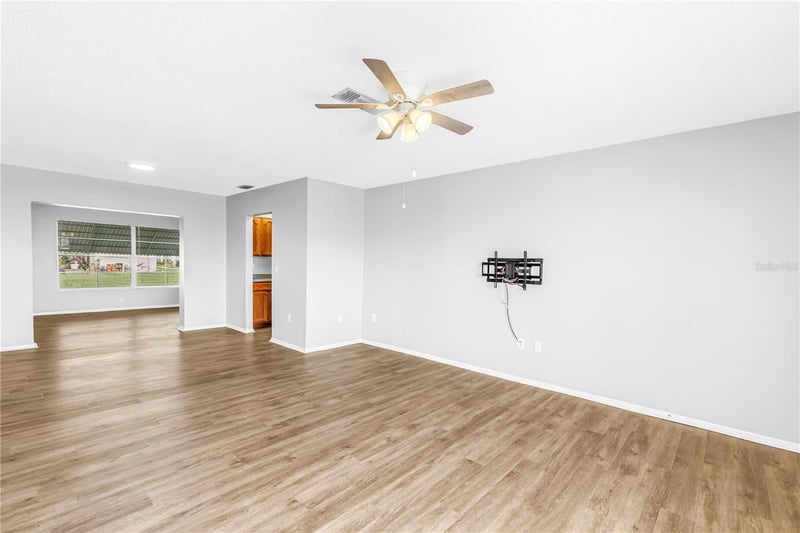 802 Buttonwood Dr, Bradenton, FL 34208