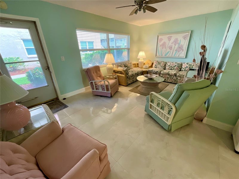 10034 64th Ave #11, St Petersburg, FL 33708