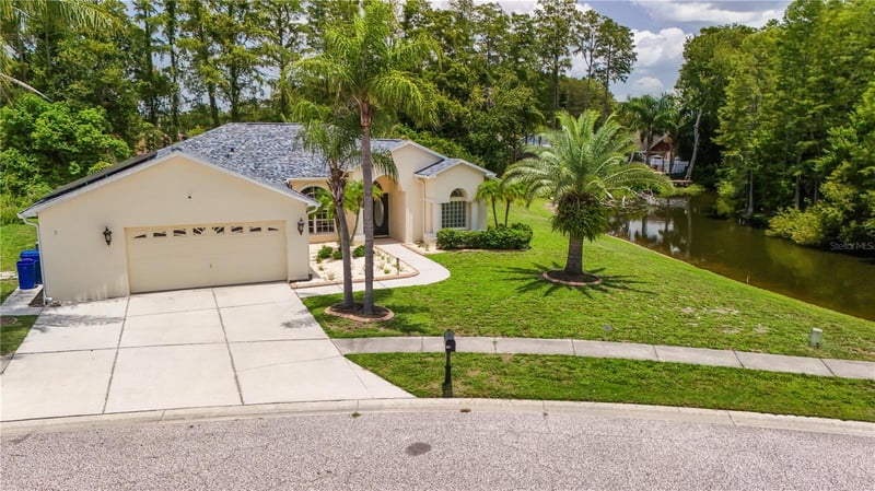 8153 Baytree Dr, New Port Richey, FL 34653