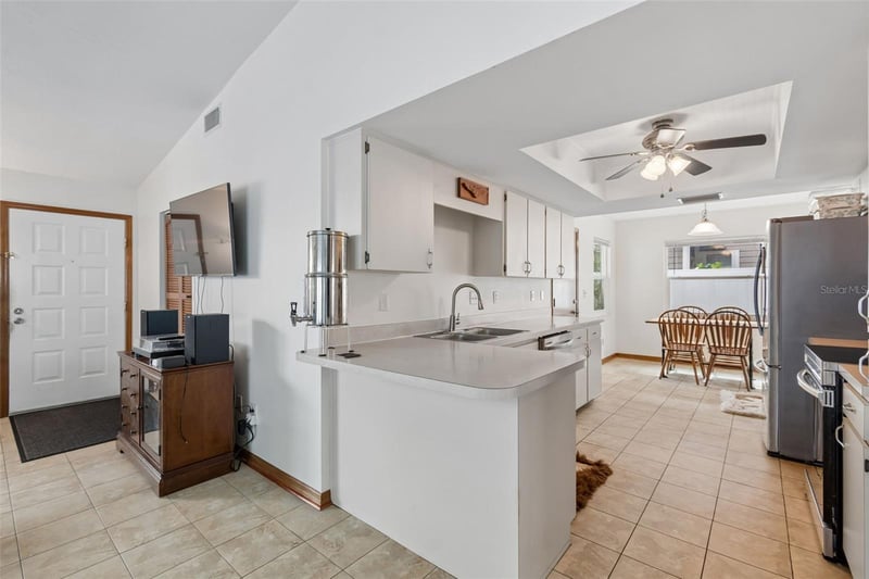 3134 Whispering Dr, Largo, FL 33771