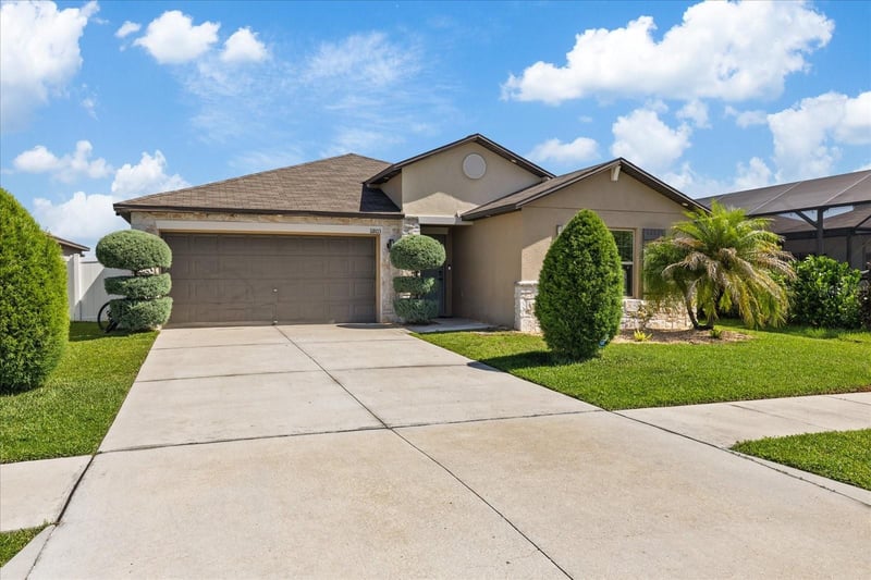 11803 Blackeyed Susan Dr, Riverview, FL 33579