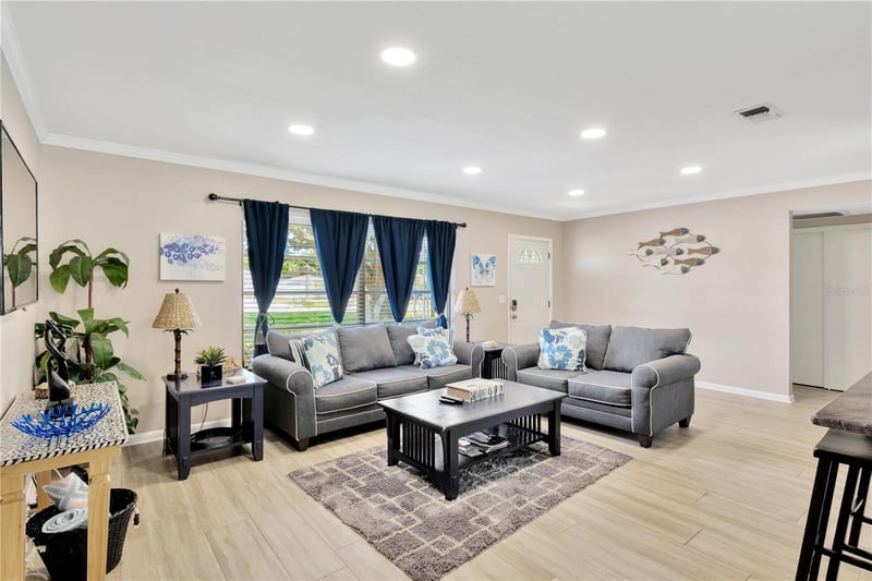 1566 Sunset Point Rd, Clearwater, FL 33755