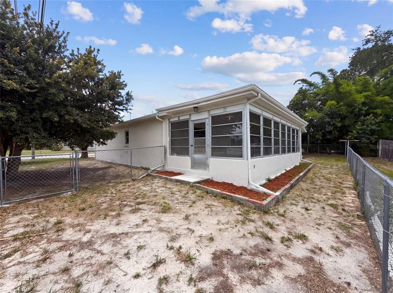 8053 Embassy Blvd, Port Richey, FL 34668