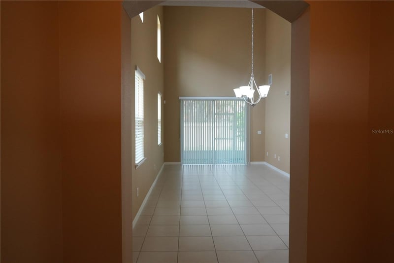 2212 Lennox Dale Ln, Brandon, FL 33510