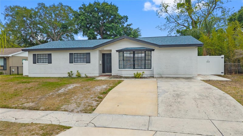 2310 Knollwood Pl, Tampa, FL 33604