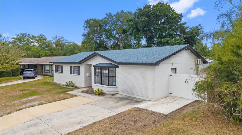 2310 Knollwood Pl, Tampa, FL 33604