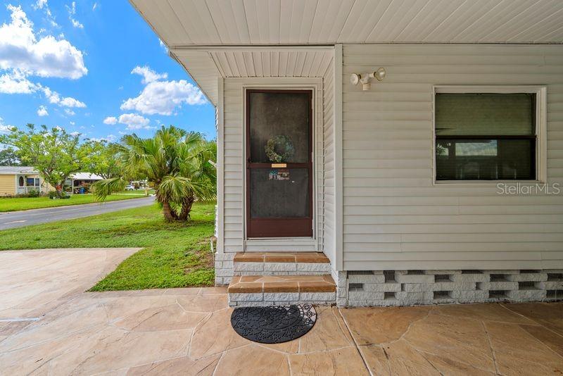 9001 Sheldon West Dr, Tampa, FL 33626