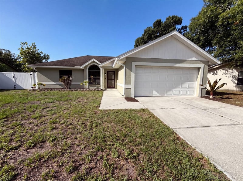 3430 55th Dr, Bradenton, FL 34203