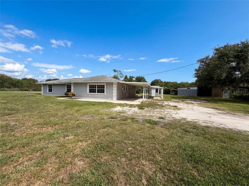 2805 105th St, Palmetto, FL 34221