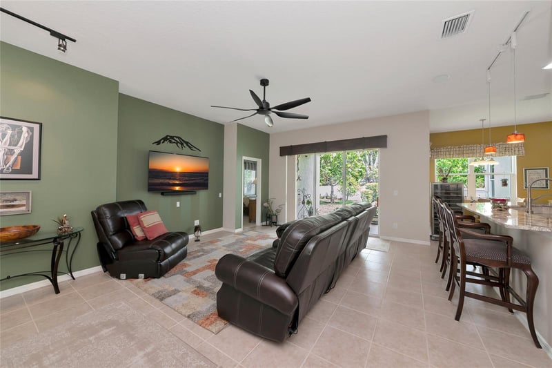5720 43rd Ct, Bradenton, FL 34203