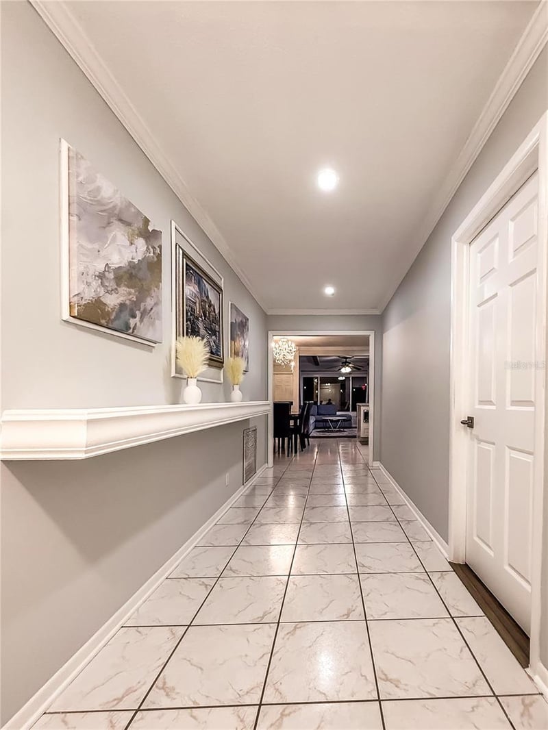 898 Corvette Dr, Largo, FL 33771