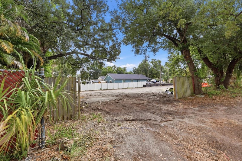 6201 King St, Tampa, FL 33604